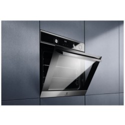 ELECTROLUX EOC6H71X HORNO VAPOR AquaClean A+ Negro Mandos: Escamoteables